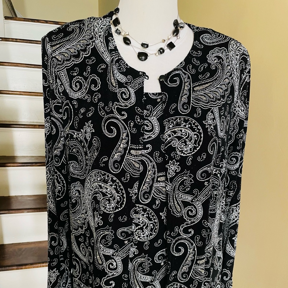 Blu Sage Black and White Women’s 2 Piece Top. .